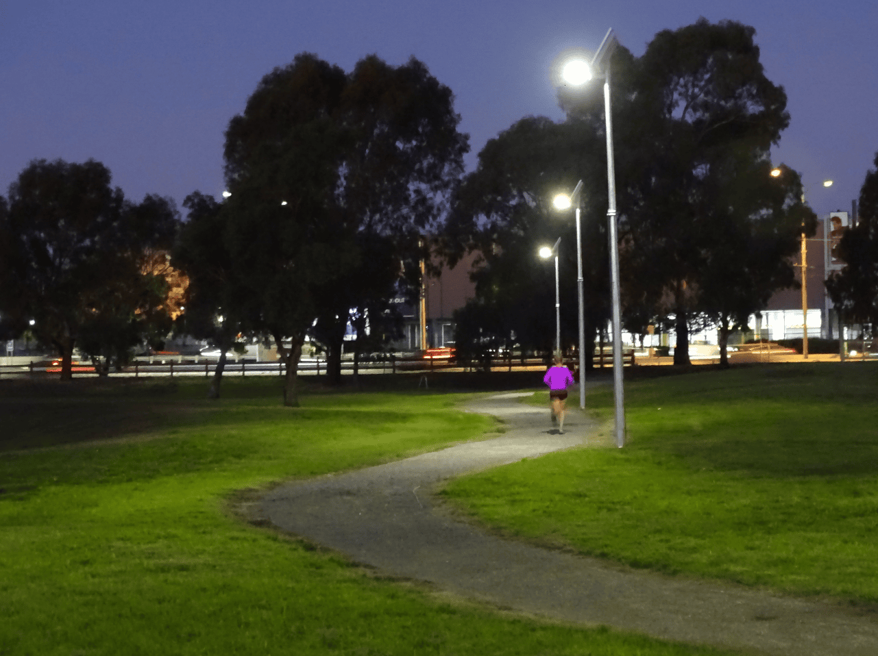 SOLANOVA solar pathway lighting & solar campus lighting at RMIT ...